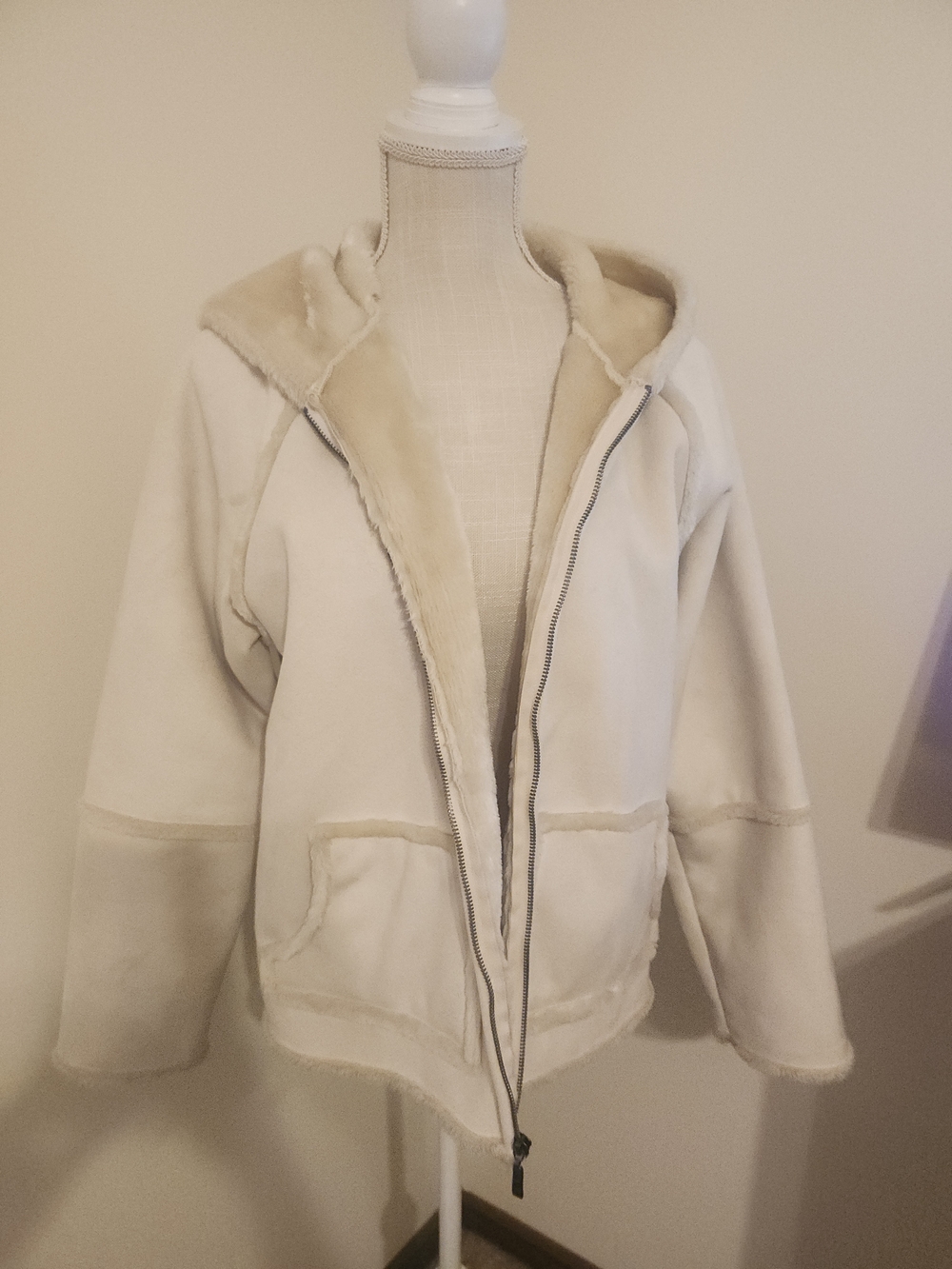 Liz Claiborne Cream Teddy Zip Front Hooded Jacket